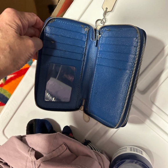 Coach Wallet - Picture 4 of 6